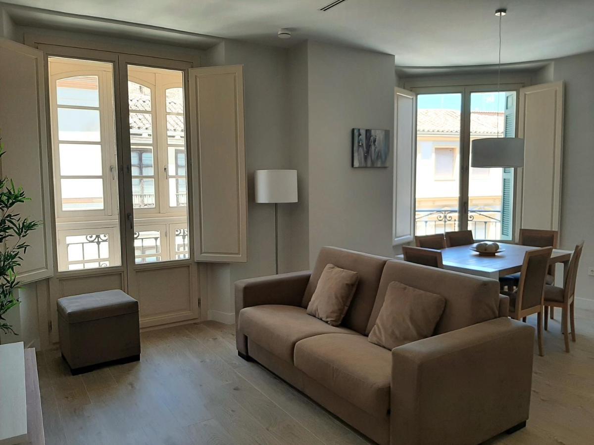 Apartamentos Pinar Malaga Centro Zewnętrze zdjęcie