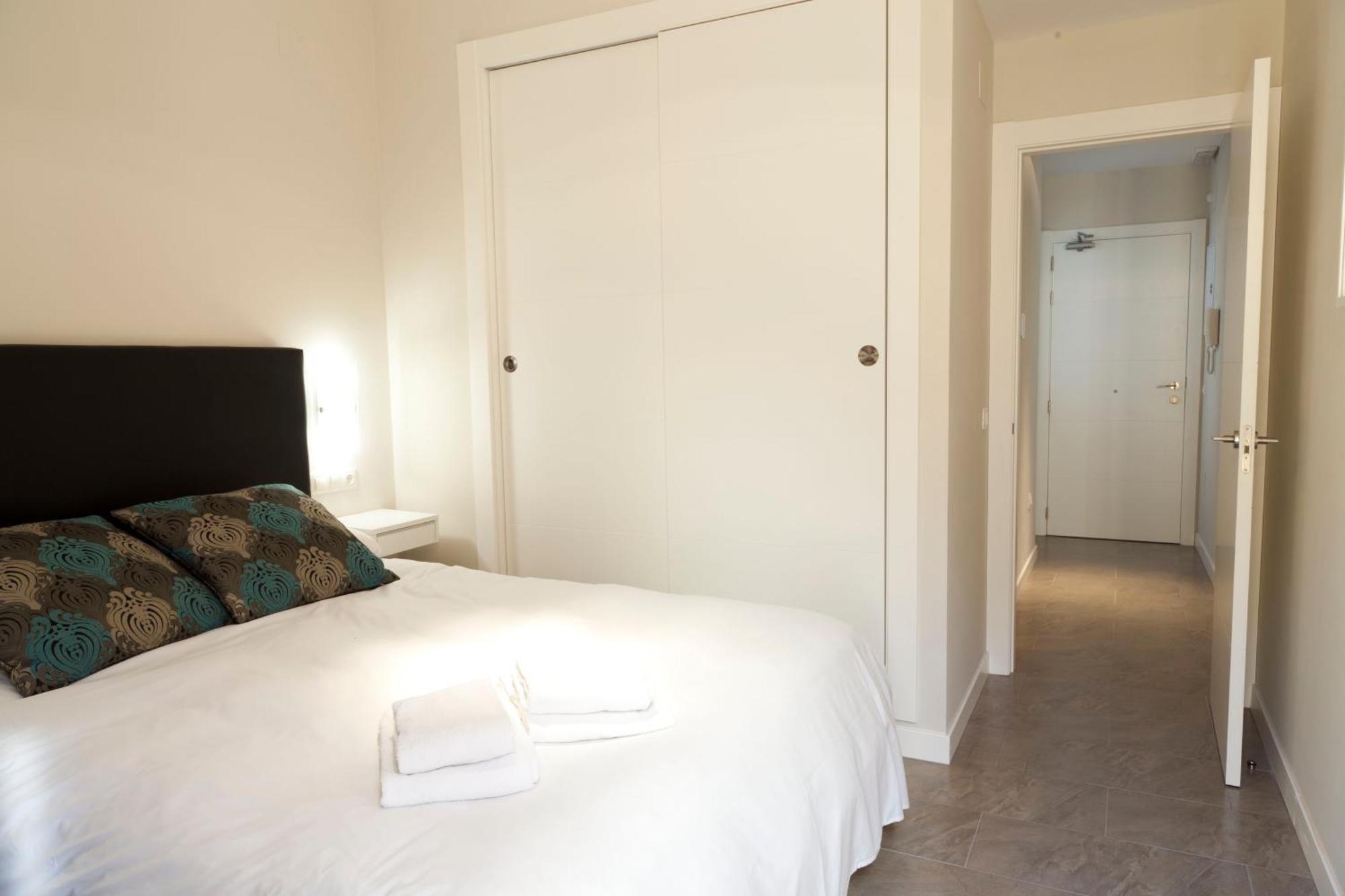 Apartamentos Pinar Malaga Centro Zewnętrze zdjęcie