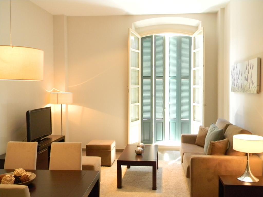 Apartamentos Pinar Malaga Centro Zewnętrze zdjęcie